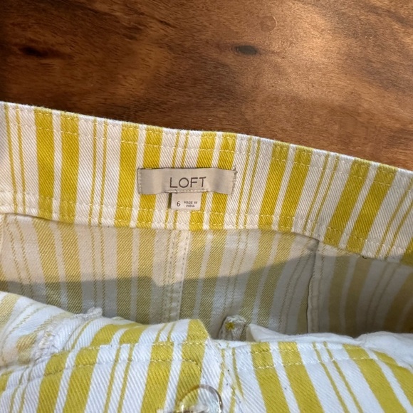 LOFT Striped Yellow and White Denim Skirt size 6 - Picture 6 of 6